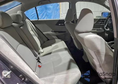 2013 Honda Accord Lx z USA, uszkodzony, nr VIN 1HGCR2F30DA228680